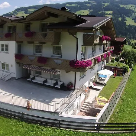 Appartements Olympia Mayrhofen Exterior foto