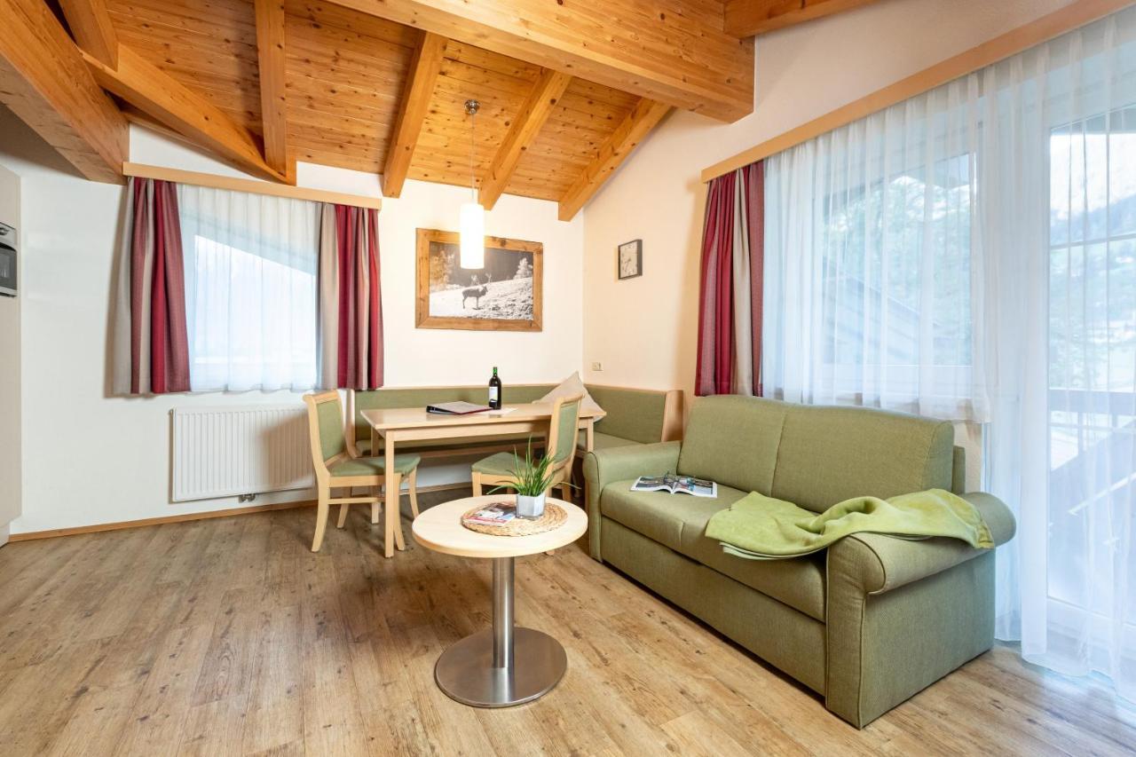 Olympia Apartment *